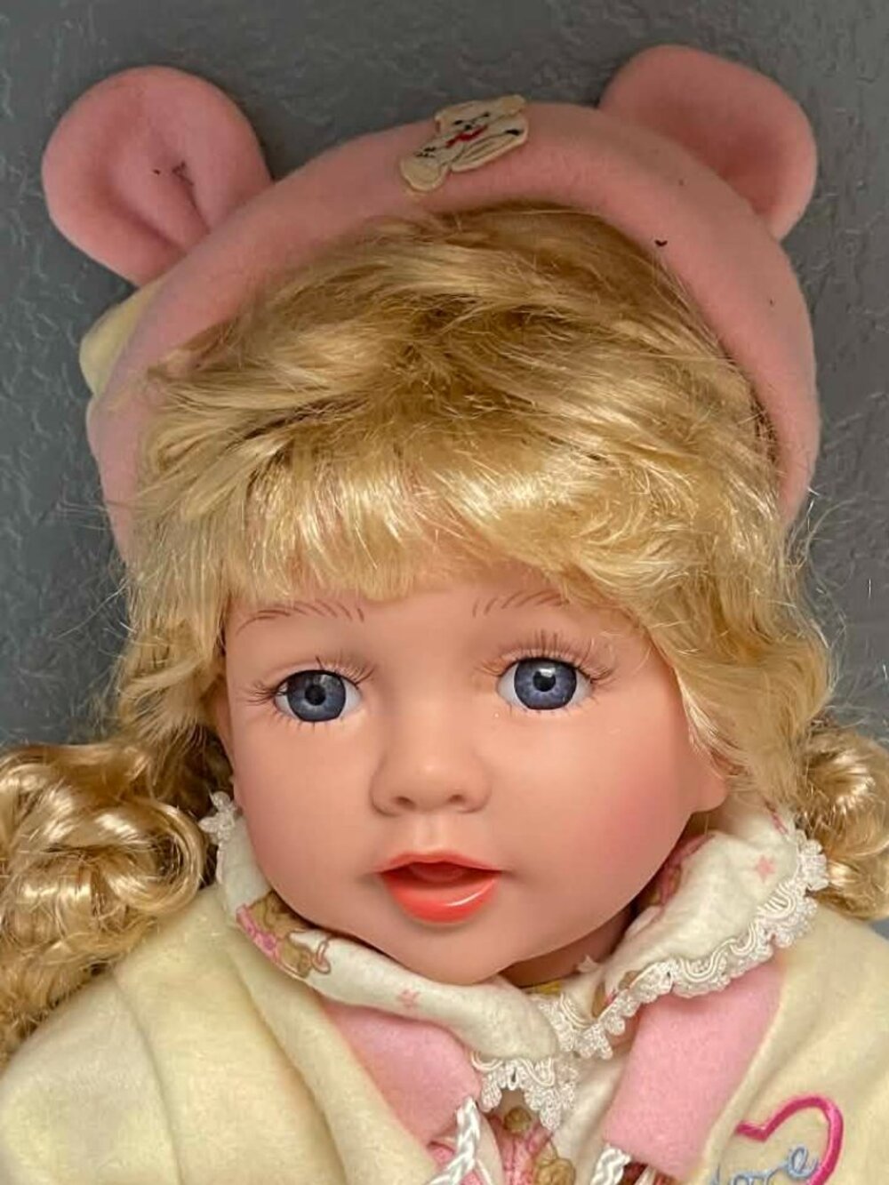 Kinnexdoll "Hazel" doll - Picture 6 of 14
